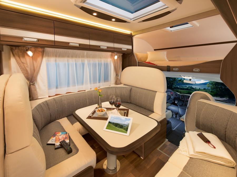 Интерьер Dethleffs Esprit Comfort A 2015 года  (фото 2 из 10)